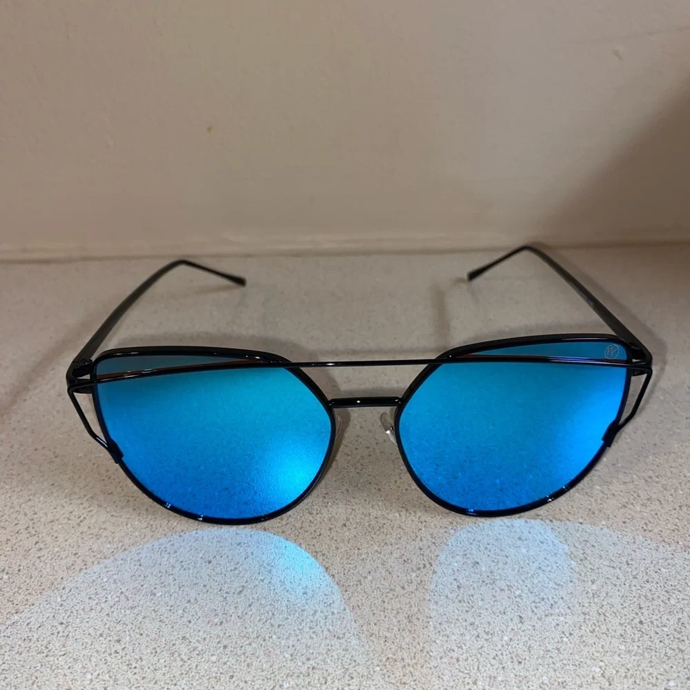 Fashion Metal Aviator Sunglasses - Picture 1 of 5